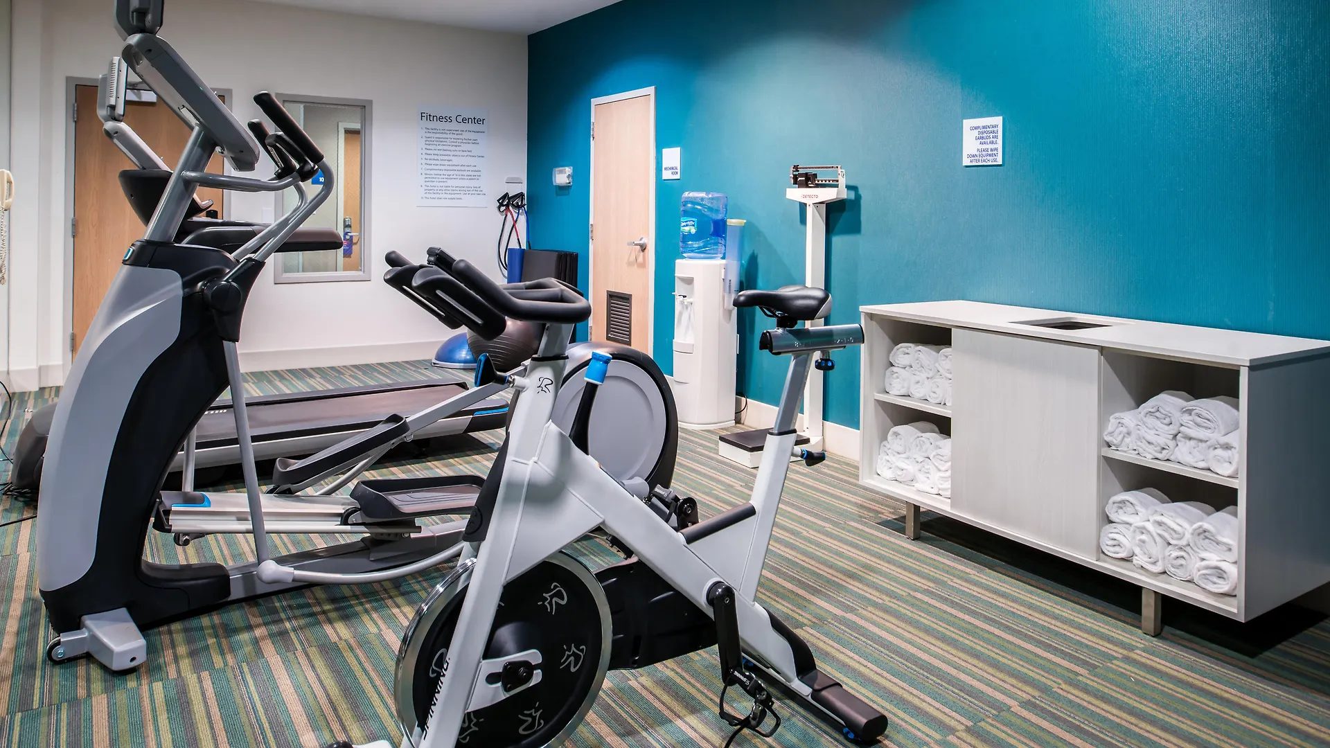 Holiday Inn Express Hotel & Suites Tampa-Anderson Road-Veterans Exp By Ihg West Chase