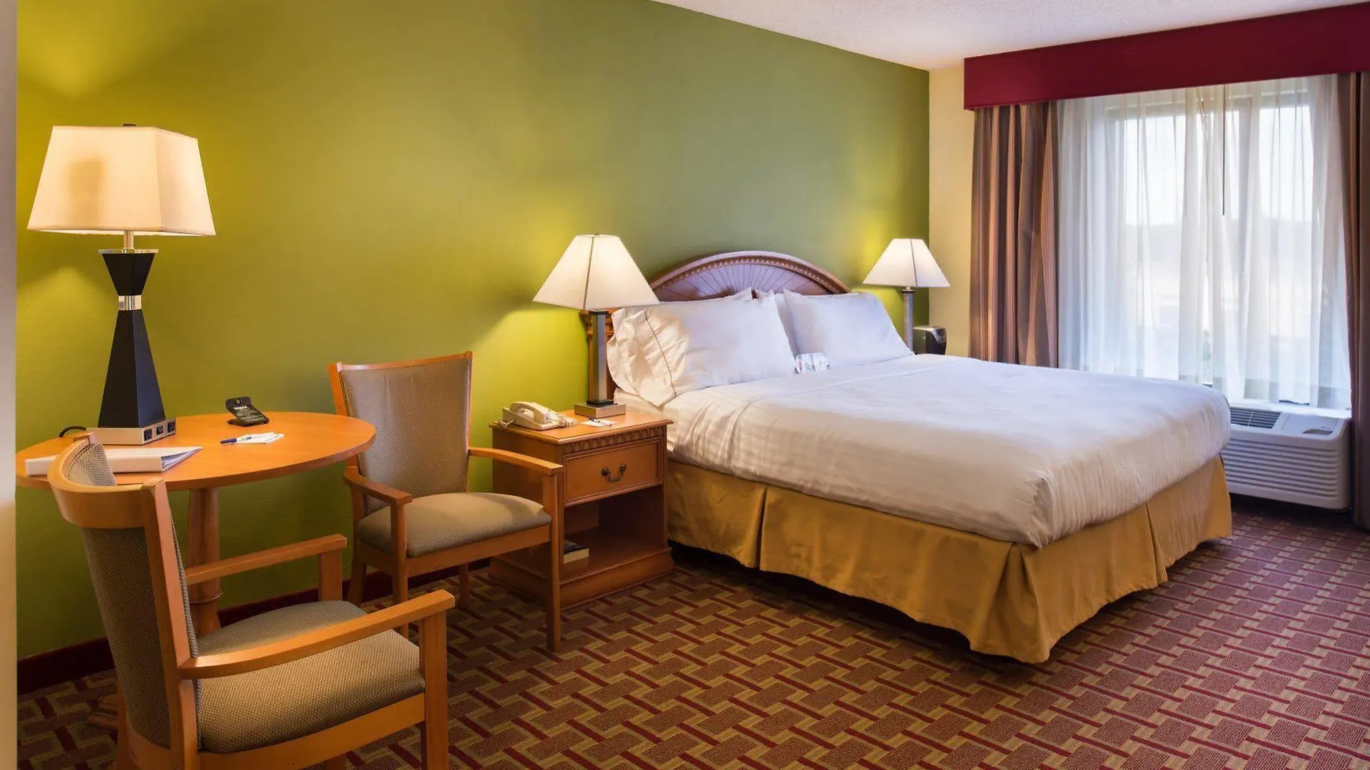 Holiday Inn Express Hotel & Suites Tampa-Anderson Road-Veterans Exp By Ihg West Chase