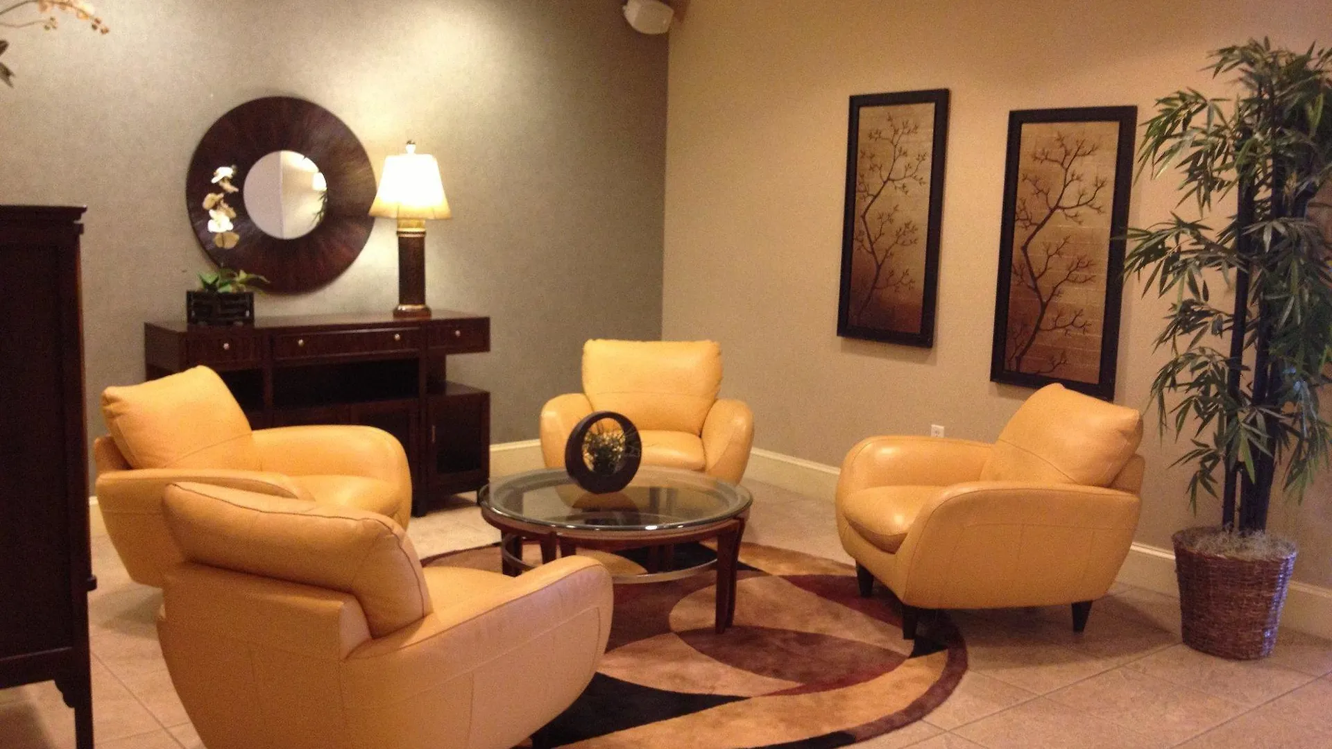 **  Holiday Inn Express Hotel & Suites Tampa-Anderson Road-Veterans Exp By Ihg West Chase United States
