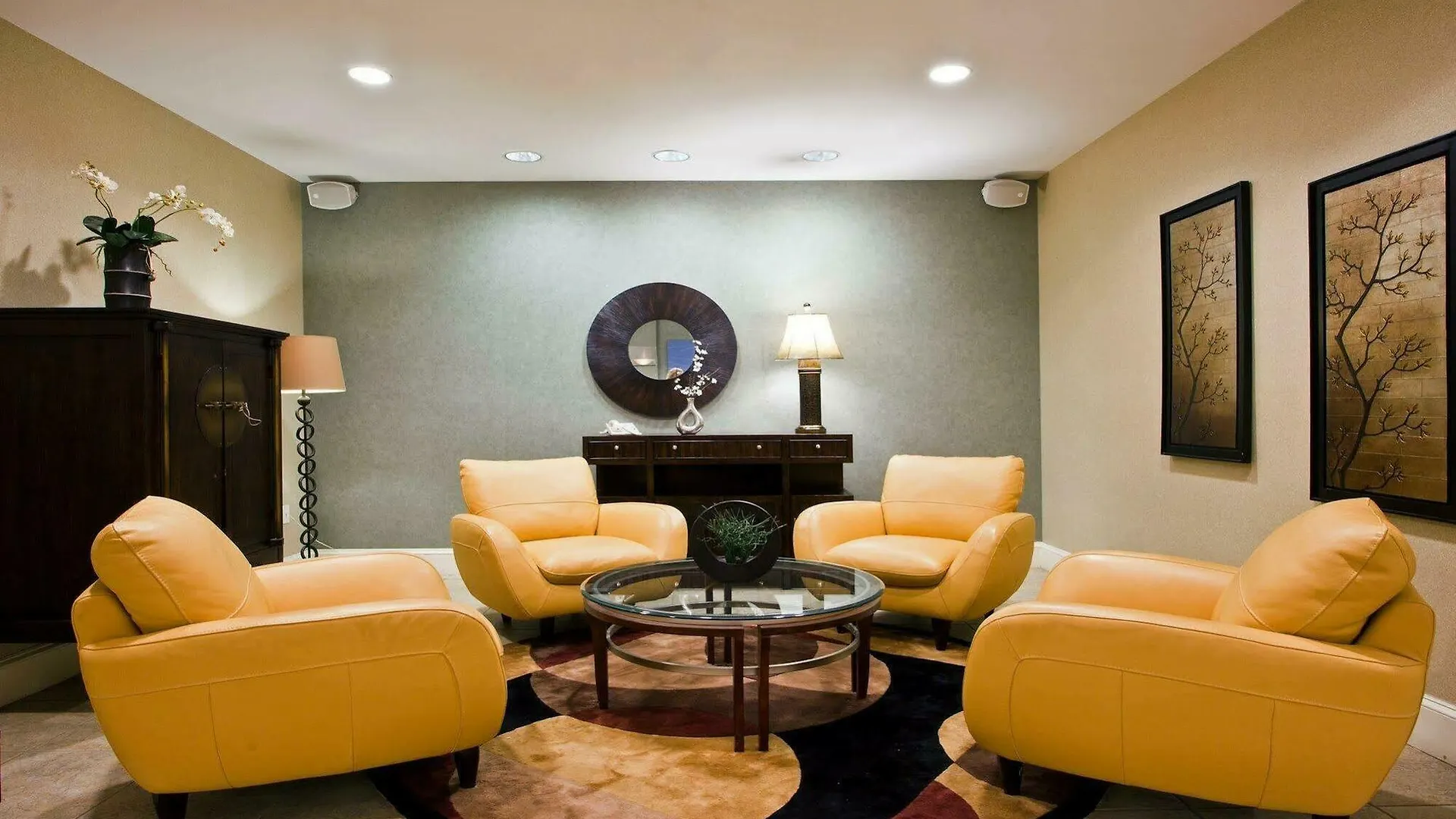 Holiday Inn Express Hotel & Suites Tampa-Anderson Road-Veterans Exp By Ihg West Chase 2*,
